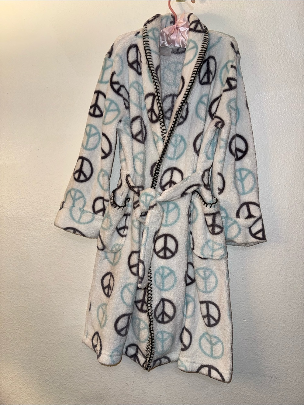 P.J. Salvage White Plush Robe with Blue & Black Peace Signs